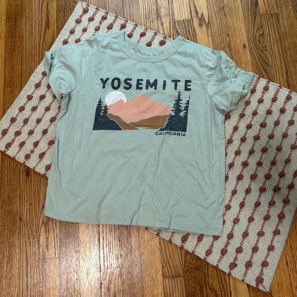 Yosemite graphic tee